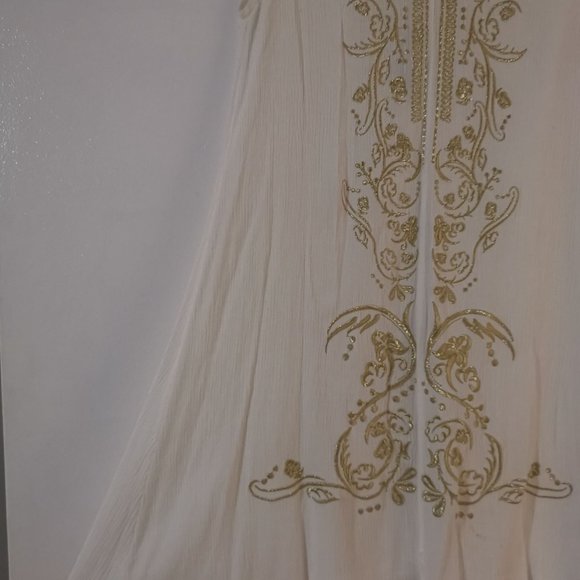 White Dress - Picture 2 of 5